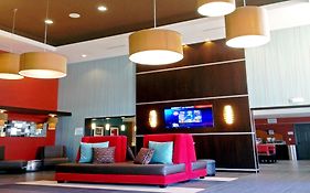 Holiday Inn Express Bakersfield By Ihg